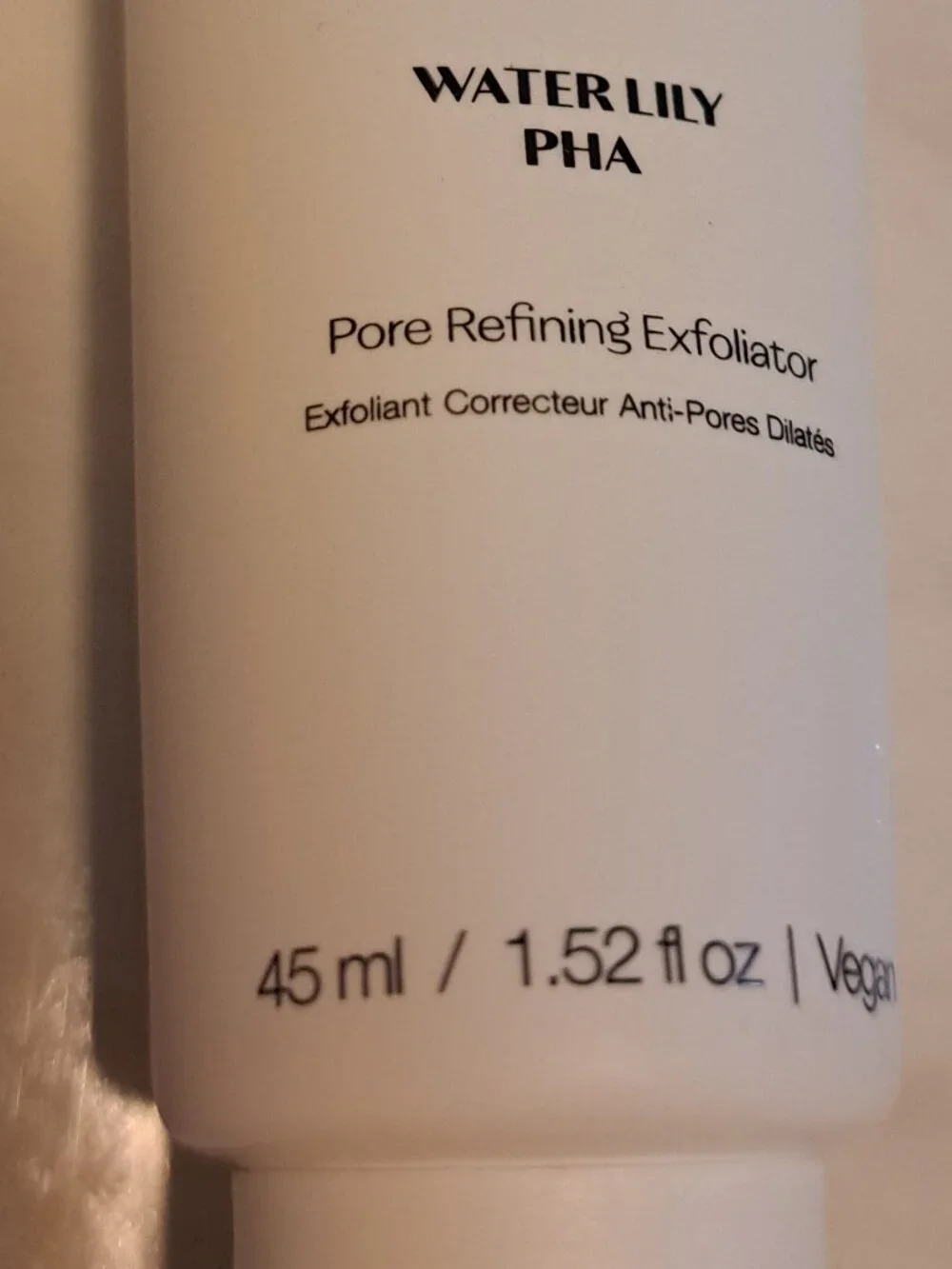 Flanerie Water Lily PHA Pore Refining Exfoliator